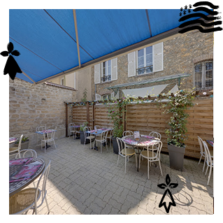 Terrasse / Espace lounge - La Petite Cour - Restaurant Meulan-en-Yvelines - Restaurant terrasse Meulan