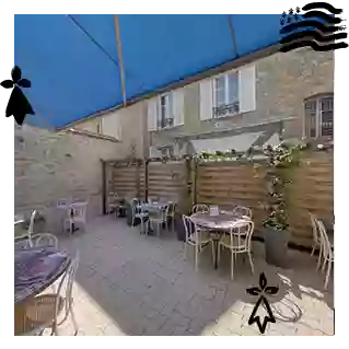 Terrasse / Espace lounge - La Petite Cour - Restaurant Meulan-en-Yvelines - Restaurant Yvelines